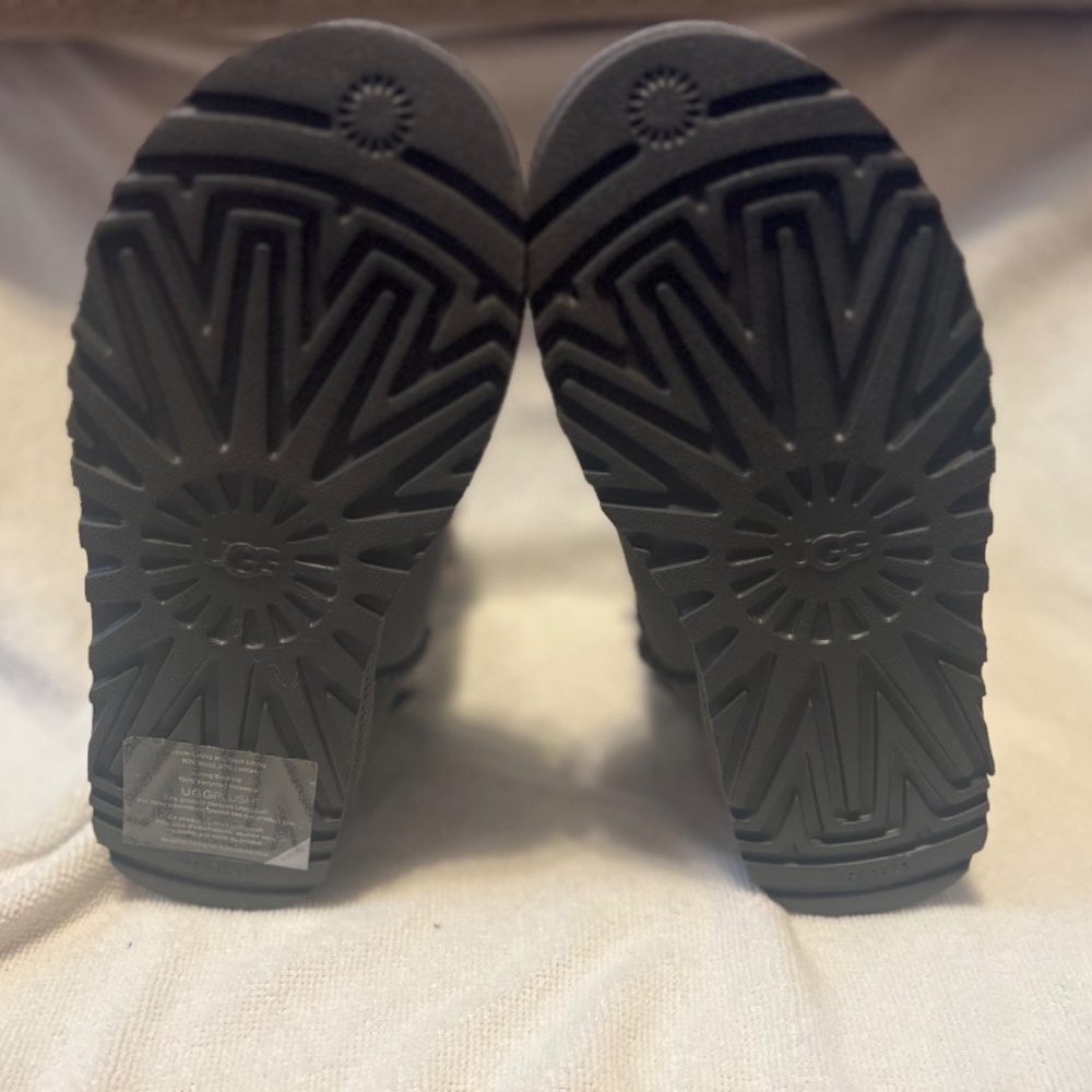 New Bailey uggs - Picture 7 of 9